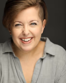 Lizzie Hagstedt Headshot