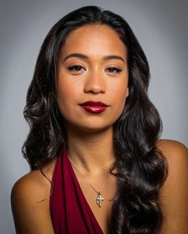 Stephanie Zaharis Headshot