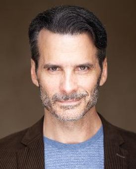 Luke Darnell Headshot
