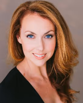 Julia Mosby Headshot
