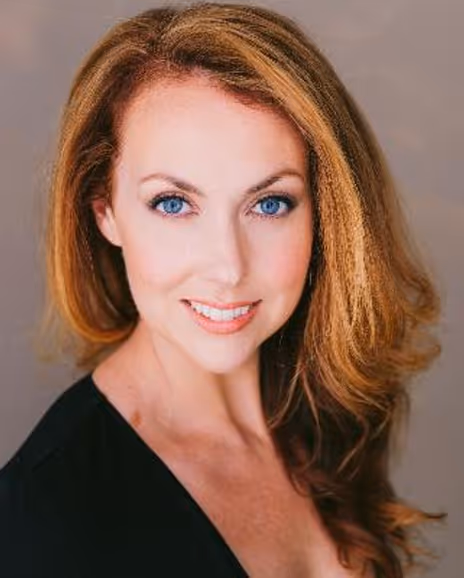 Julia Mosby Headshot