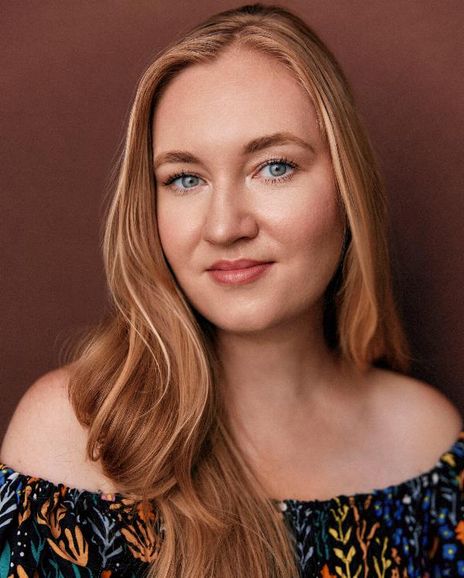Laura Walter Headshot
