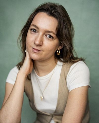 Violet Levinson Headshot