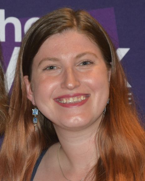 Sandra Kralil Headshot
