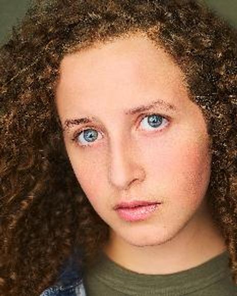 Lucy Spiegel Headshot