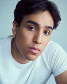Daniel Velez Headshot