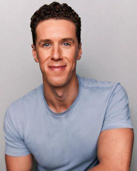 Leo Roberts Headshot