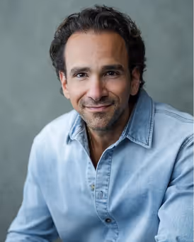 Brent Thiessen Headshot