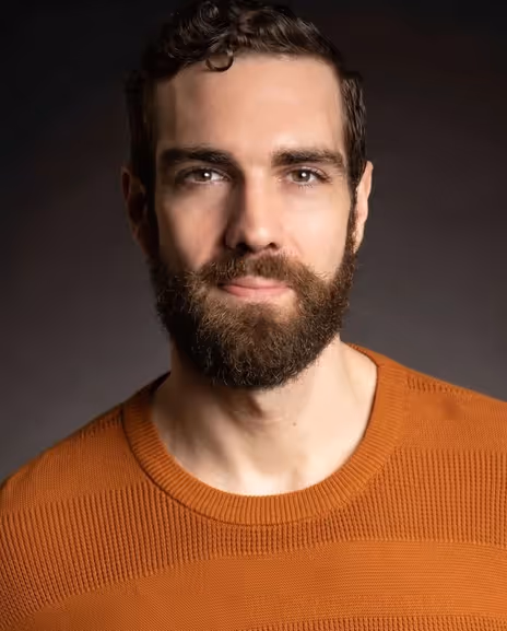 Timothy Hughes Headshot