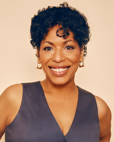 Liza Colon-Zayas Headshot