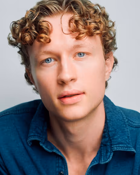 Maxim Chlumecky Headshot