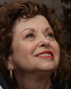 Laurie Phillips Headshot