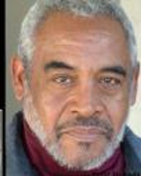 Peter DeAnda Headshot