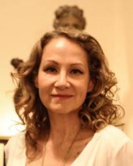 Joan Osborne Headshot