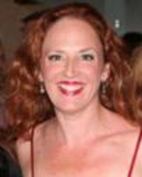 Naomi Naughton Headshot