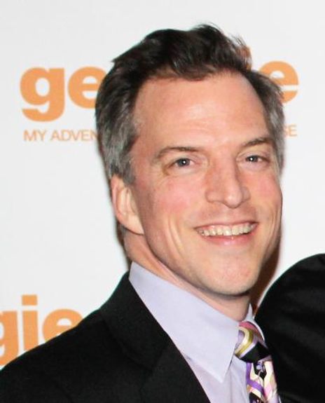 David Elliott Headshot