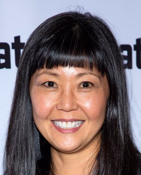Linda Cho Headshot