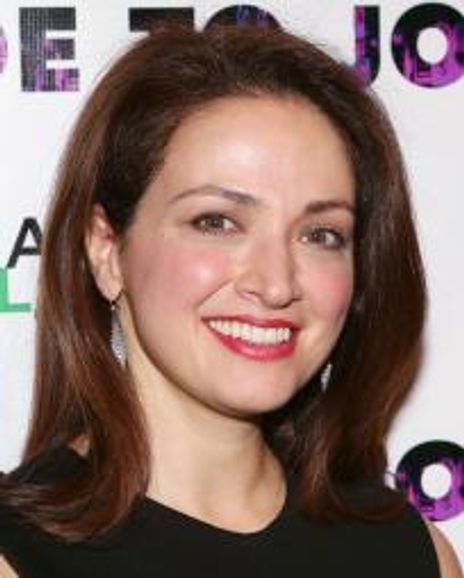 Roxanna Hope Headshot