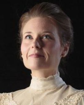 Lena Wright Headshot