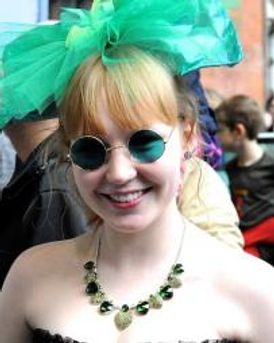 Emma Taylor Headshot