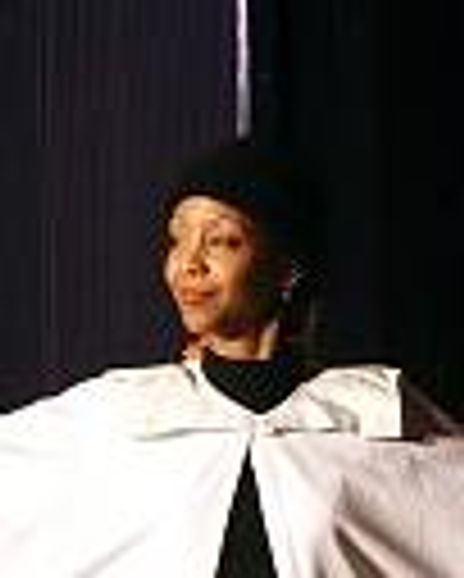 Stacey Haughton Headshot