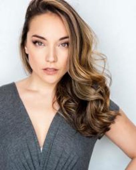 Cassie Simone Headshot