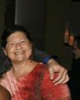 Elizabeth Howard Headshot