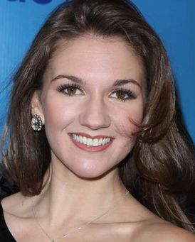 Summer Strallen Headshot