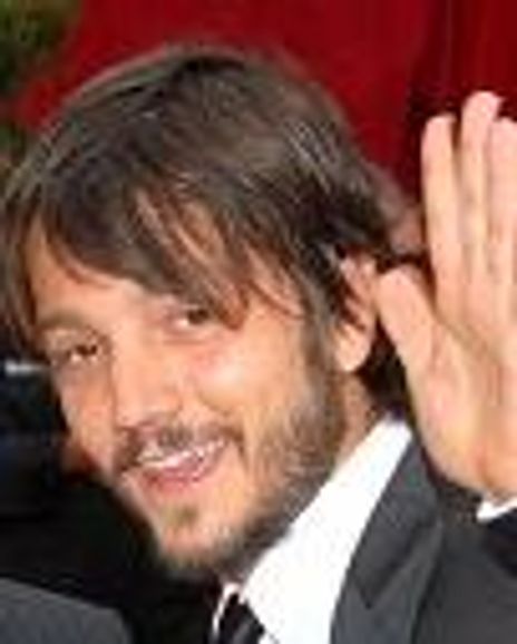 Gael Garcia Bernal Headshot