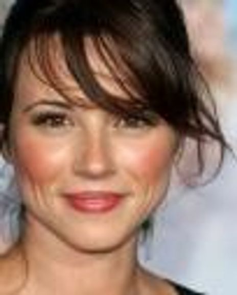 Linda Cardellini Headshot