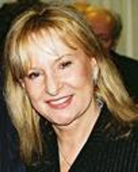 Ruth Stanat Headshot