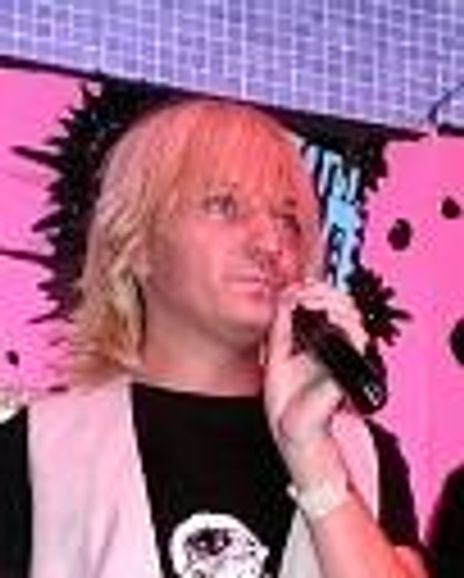 Davey Makeout Headshot