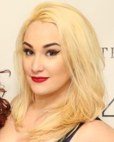 Emma Hunton Headshot