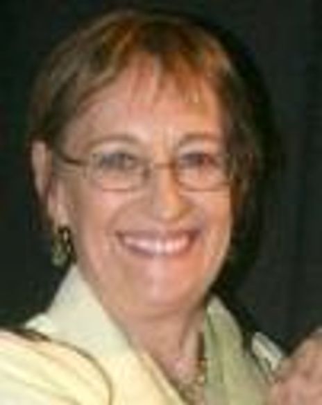 Patricia Connolly Headshot