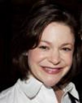 Lindsey Alley Headshot