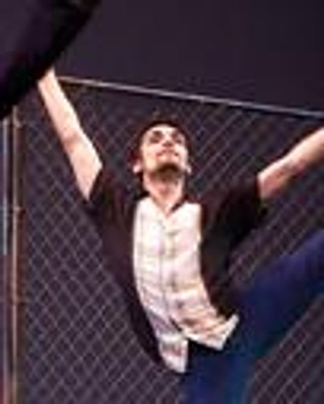 Manuel Santos Headshot