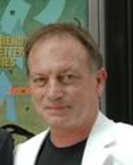 Justin Deas Headshot