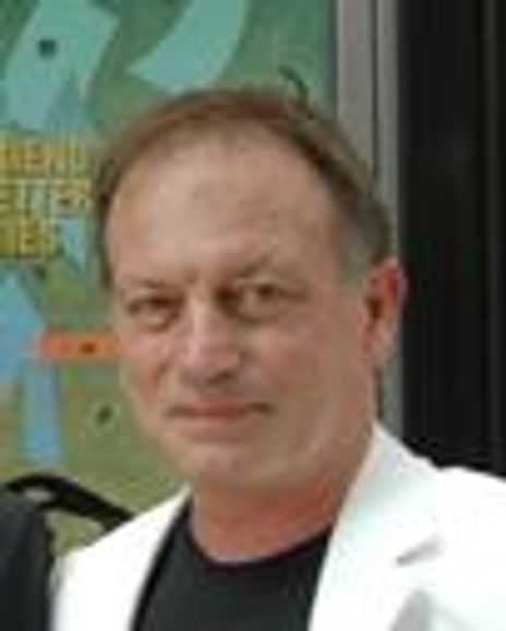 Justin Deas Headshot