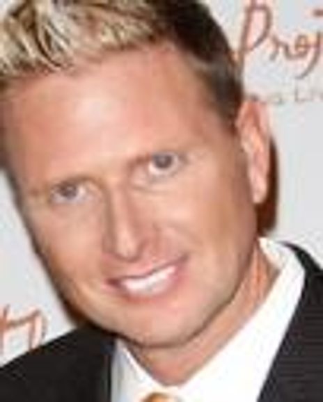 Charles Robbins Headshot