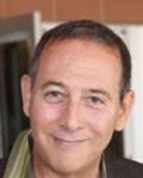 Paul Ruebens Headshot