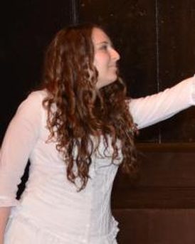 Emily Weston Headshot