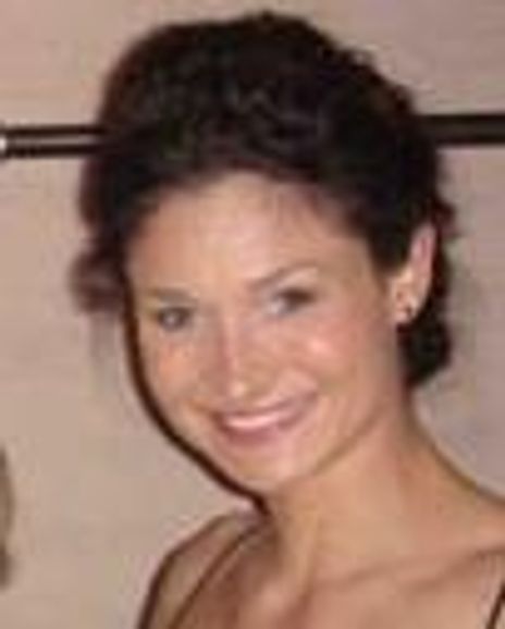 Lauren Marshall Headshot