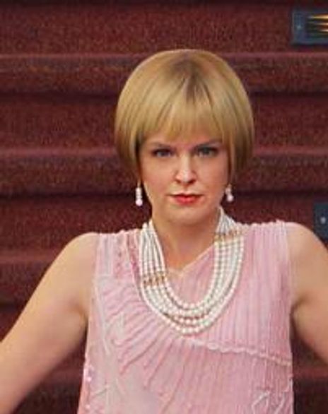 Kathryn Miller Headshot