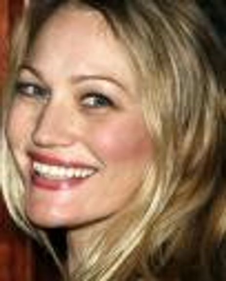 Sarah Wynter Headshot