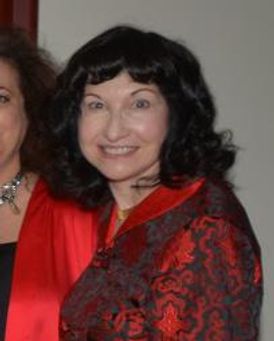 Robin Gerson Headshot