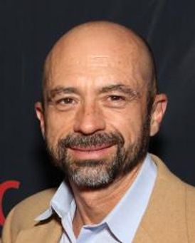 Thomas MacMillan Headshot