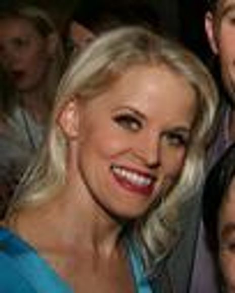 Erin Stoddard Headshot