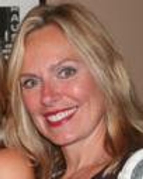 Christy Tarr-McVey Headshot