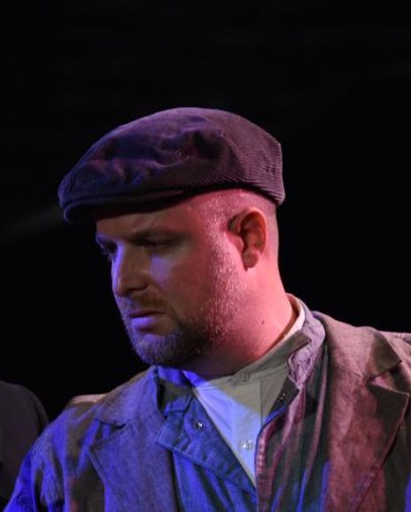 Adam Hunter Headshot