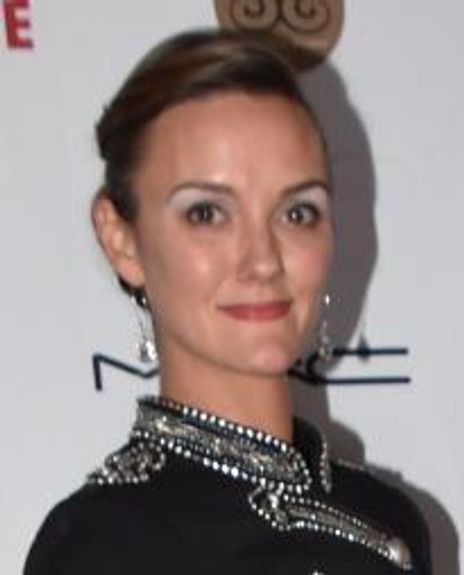 Leigh Hoffman Headshot